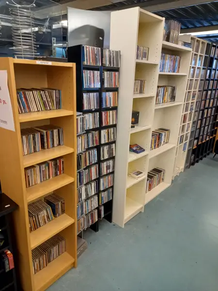 Kringloopwinkel Zwedenburg - Den Haag (4/4)