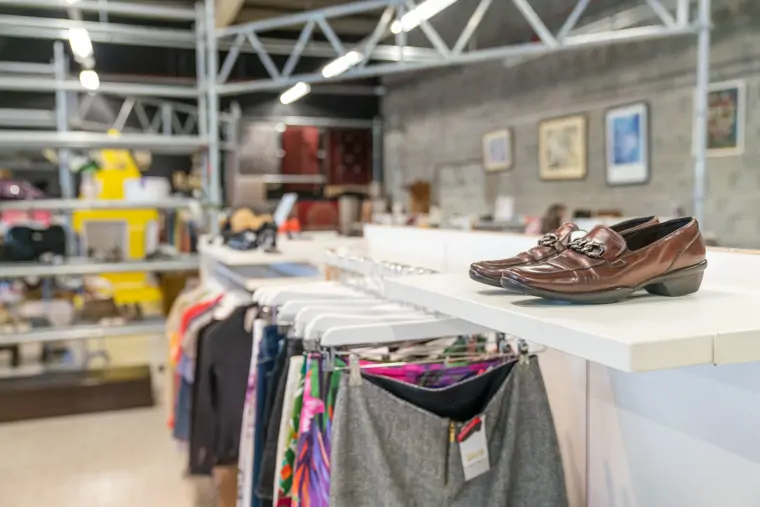 Kringwinkel Schoten (2/9)