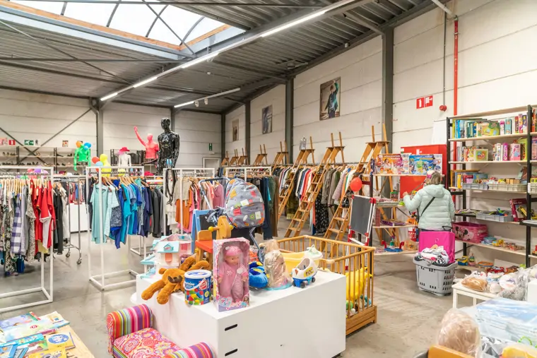 Kringwinkel Brasschaat (5/14)