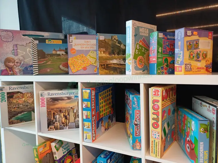 Kringwinkel Ninove (7/12)