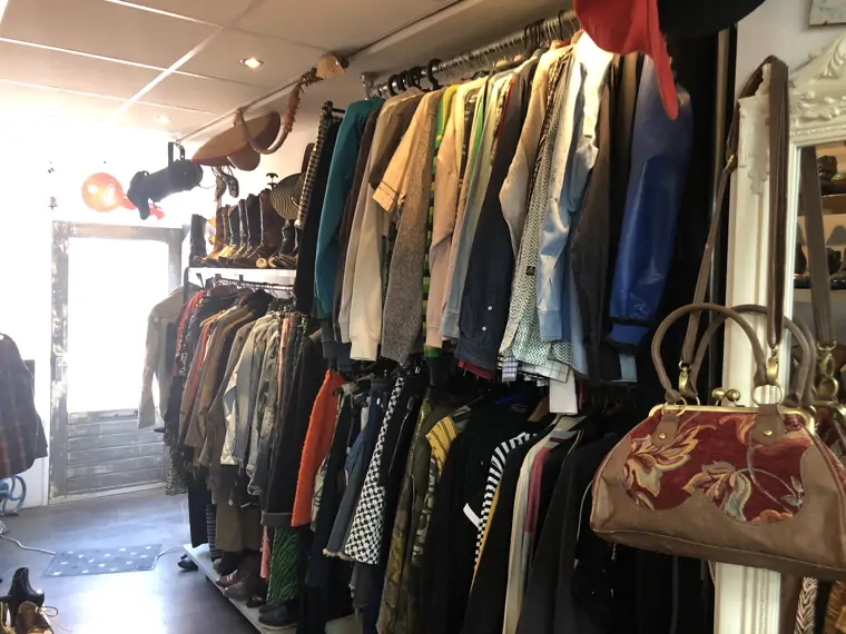 Lauw Schoenmakerij & Sleutelservice - Sneek (8/19)