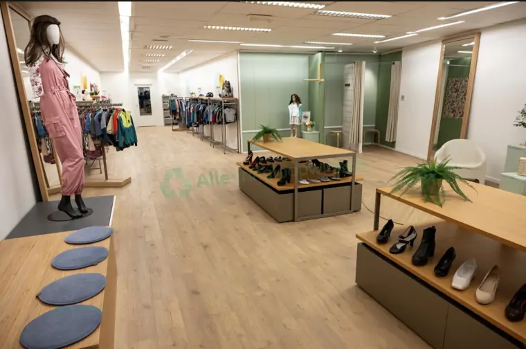 Life Changing Kledingbank Assen (2/4)