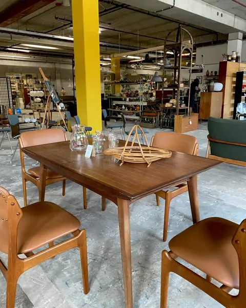 Megavet Vintage Stores - Den Haag (3/6)