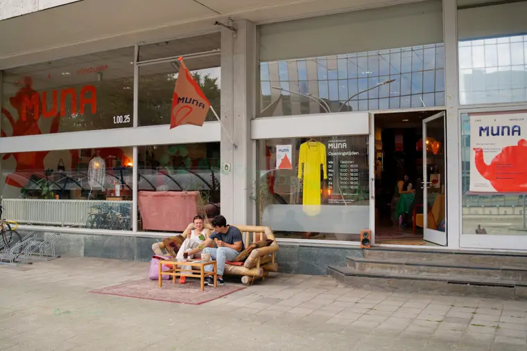 Muna Café & Kringloop