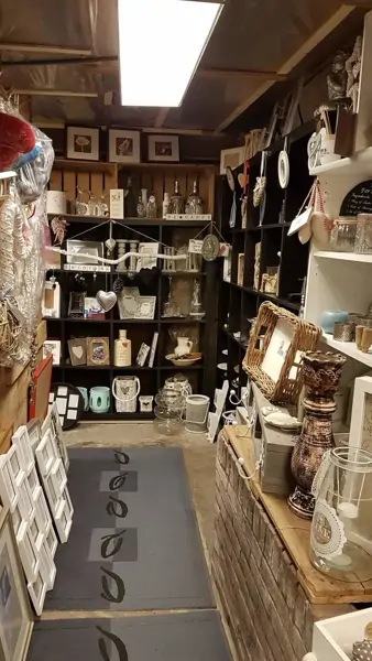 Rommelmarktschuur Langerak (2/7)
