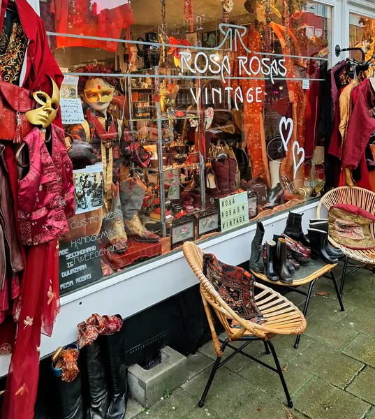 Rosa Rosas - Amsterdam (12/24)