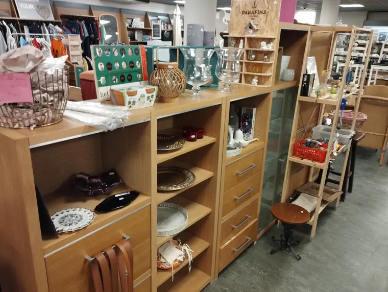 Secondhandshop Best (17/22)