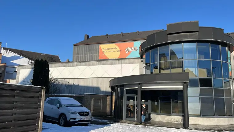 Sjans Kringloopwinkel - Putte - Putte, België (3/3)