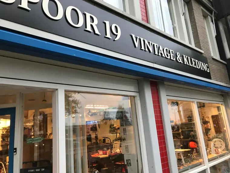 Spoor 19 - Vintage & Kleding