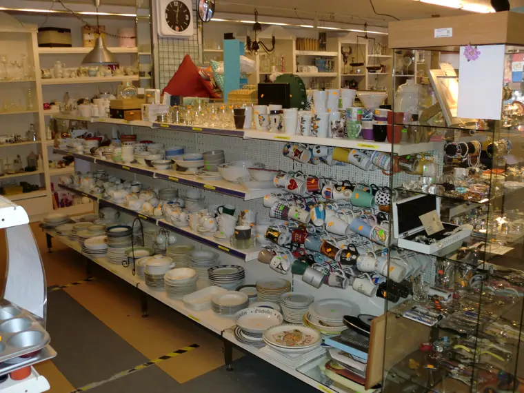 Stichting Kringloop Herenstraat 63 - Voorhout (2/21)