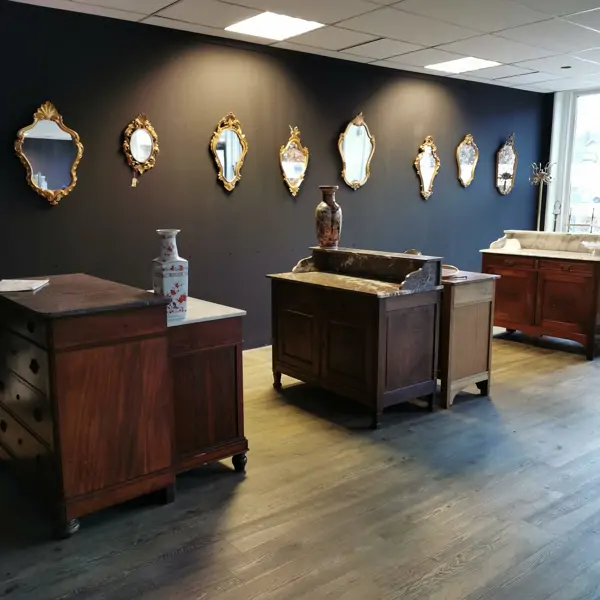 Flashback Furniture Vintage & Antique - Valkenswaard (13/16)