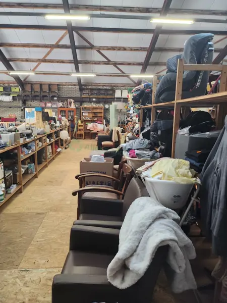 TeJou Kringloopwinkel en Dagbesteding - Bitgum (2/16)
