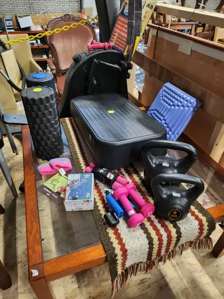 TeJou Kringloopwinkel en Dagbesteding - Bitgum (7/16)