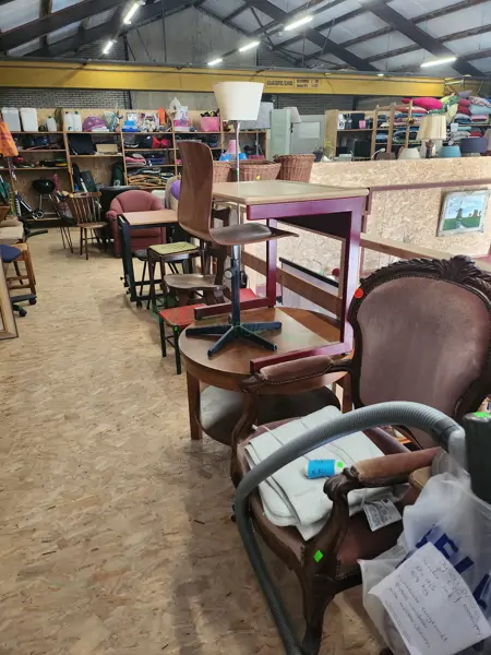 TeJou Kringloopwinkel en Dagbesteding - Bitgum (5/16)