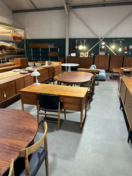 T&T Antiques - Hoogeveen (7/19)