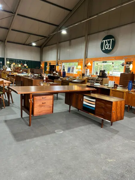 T&T Antiques - Hoogeveen (10/19)