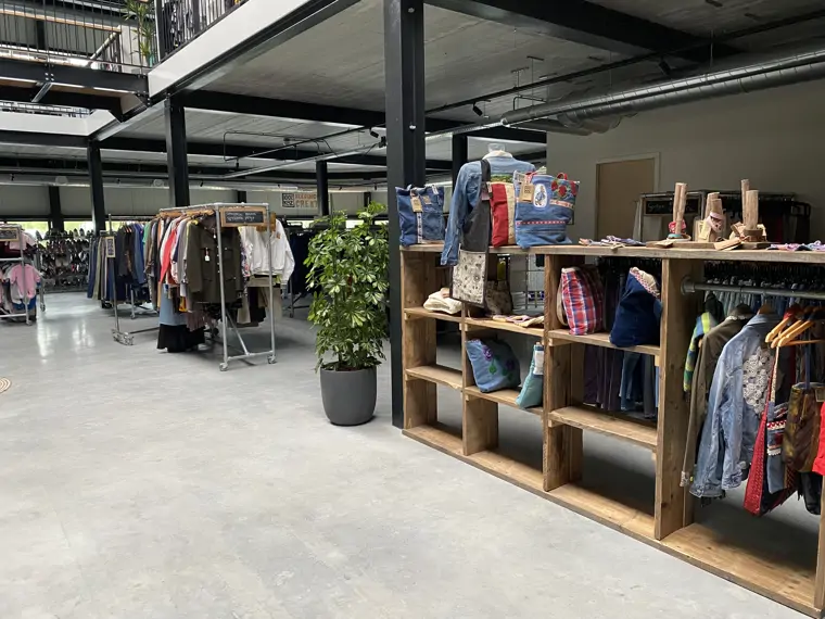 Kledingbank Zeeland - Middelburg (2/6)