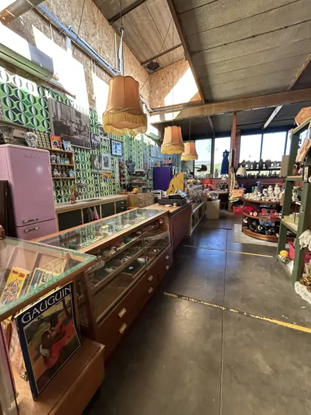 Vintage2youstore - Leeuwarden (3/8)