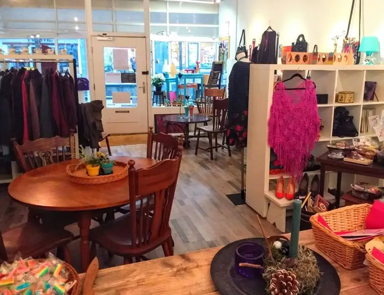 Vintageshop 2Thepoint - Leeuwarden (6/8)