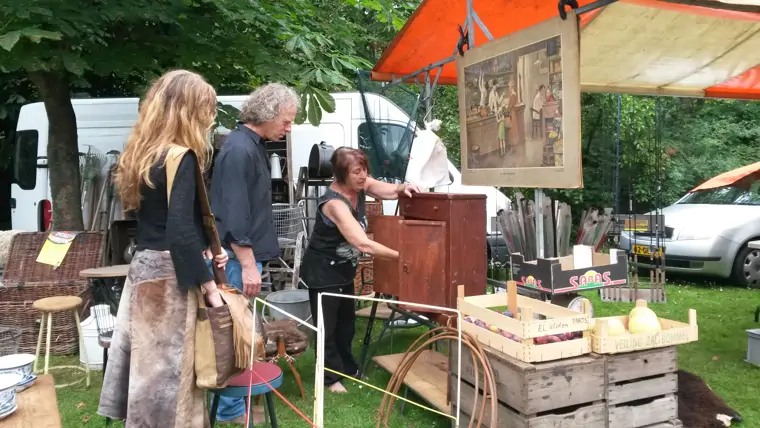 XXL Vlooienmarkt bij NAC Stadion