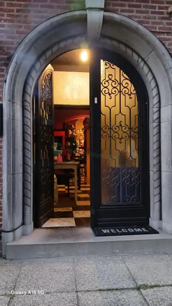 Weggeefwinkel Brugge (3/6)